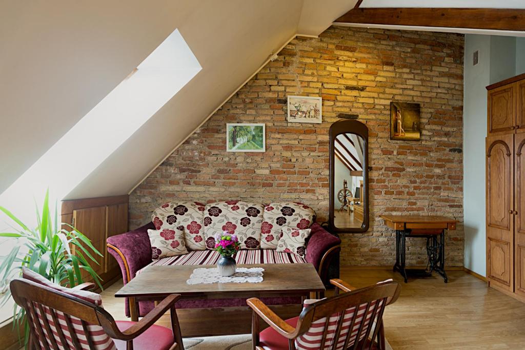 Двухместный (Улучшенный двухместный номер с 1 кроватью), Bernardinu B&B House
