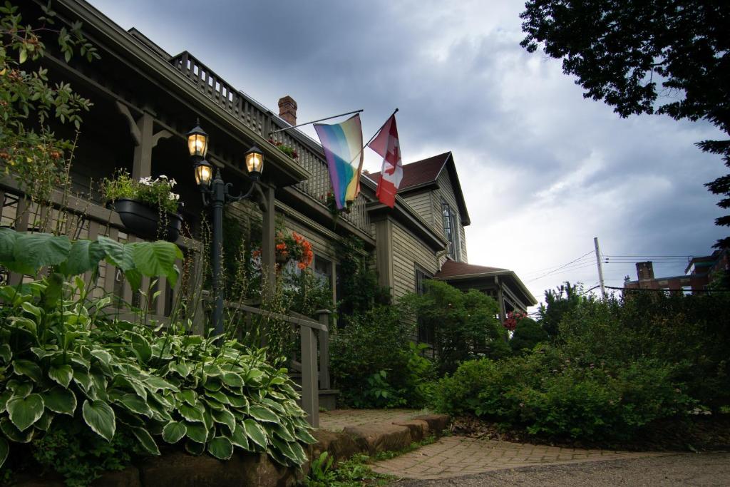 Shipwright Inn photo 2