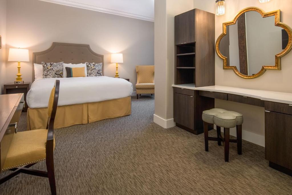 Сьюит (Люкс Master), The Mark Spencer Hotel