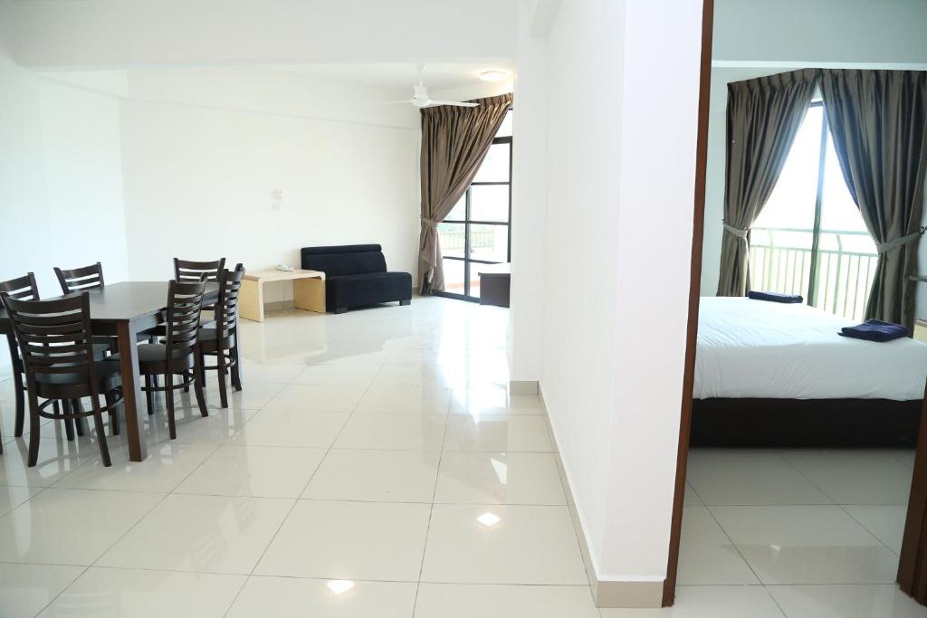 Marina Heights Resort photo 3