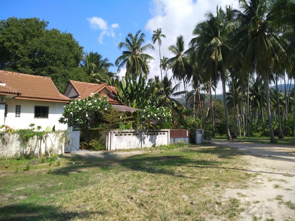 Beach house photo 2