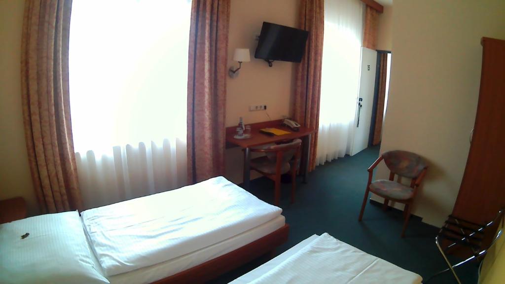 Hotel Christinenhof garni - Bed & Breakfast photo 3