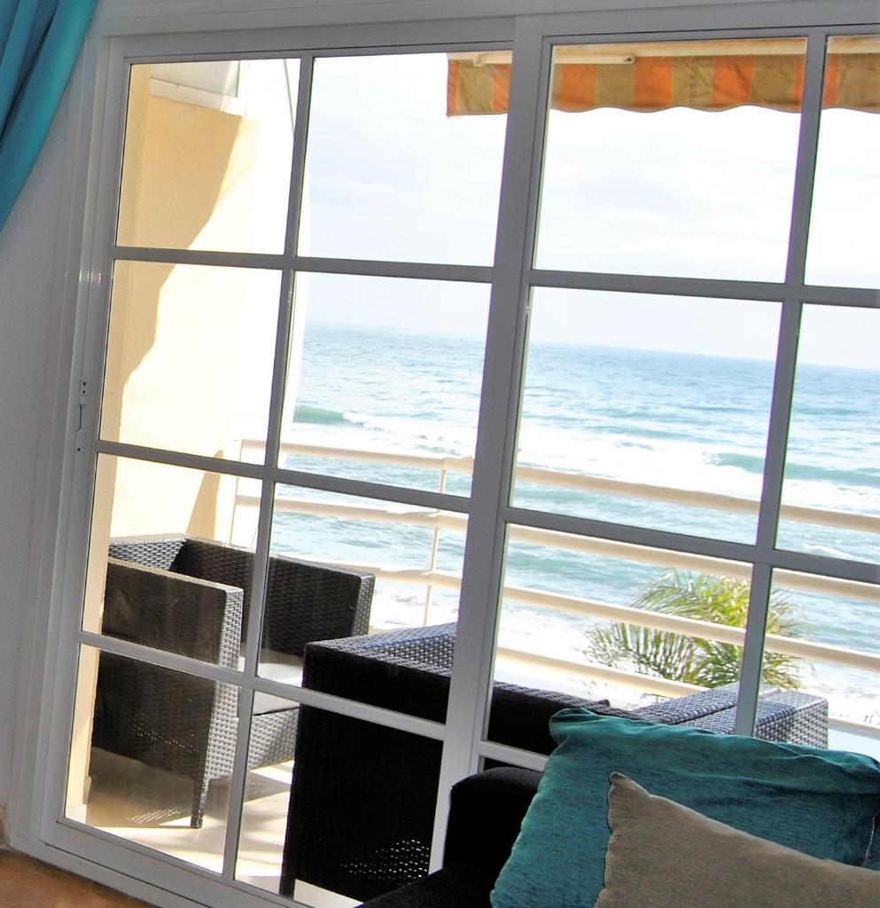 APARTAMENTO FRENTE AL MAR,PRIMERA LINEA photo 4