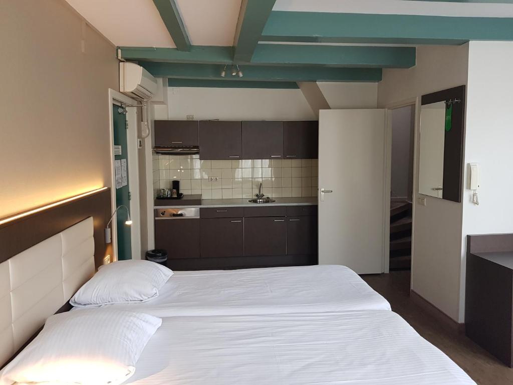 Семейный (Семейный номер), Avenue Hotel