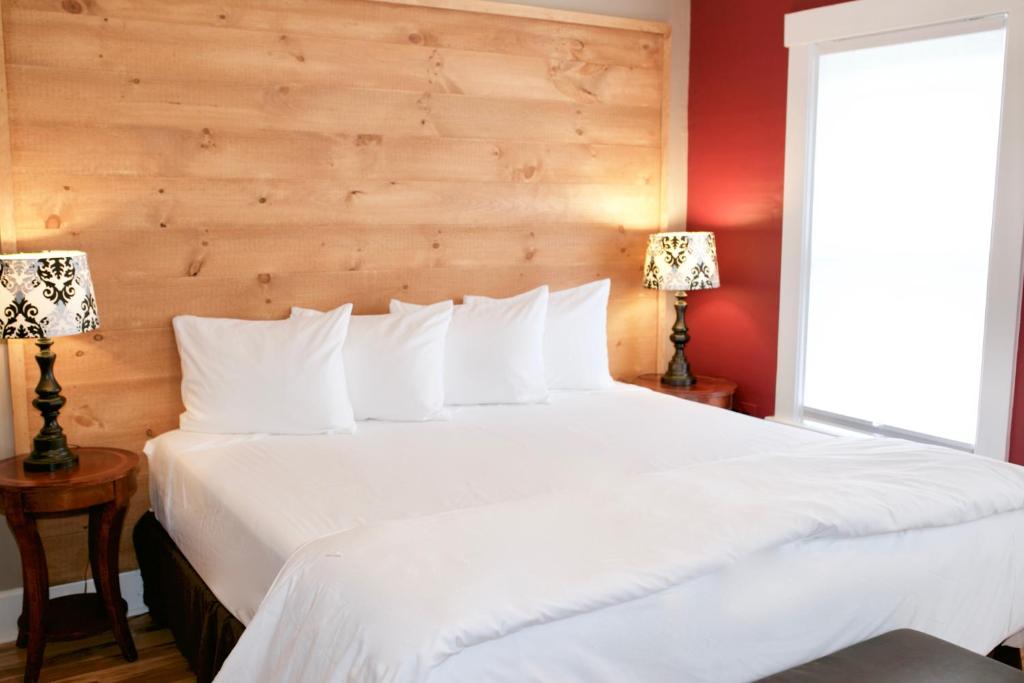Inn at Kampfires image