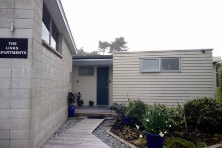 The Links Carters Beach Apartments photo 2