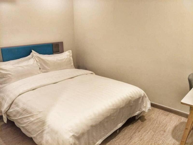 Двухместный (Номер с кроватью размера «queen-size»), Motel 168 Shanghai Changping Road Branch