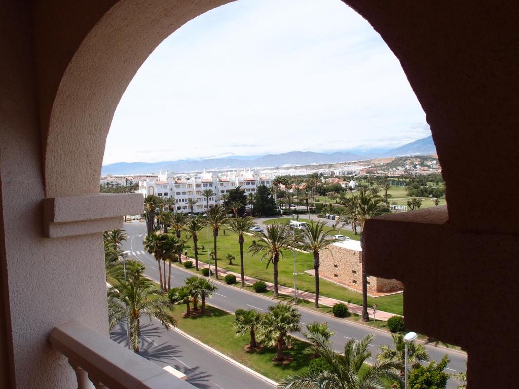Luxury apartment in central Almerimar photo 2