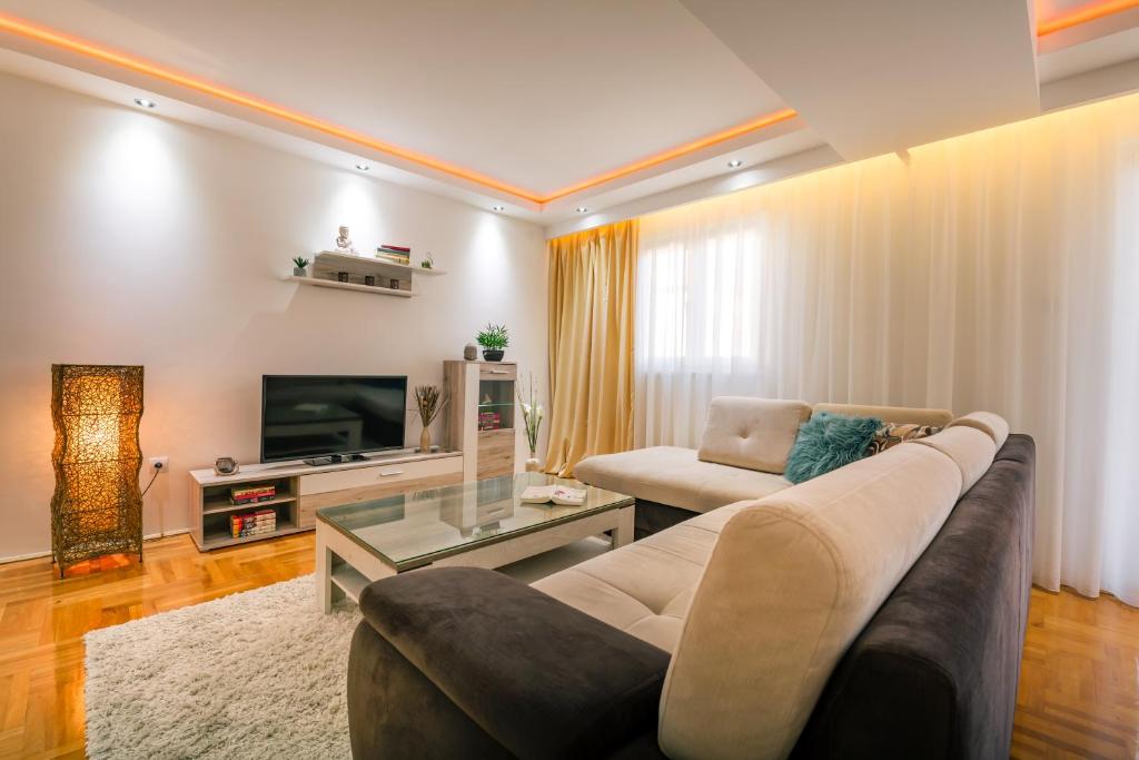 Апартаменты (Апартаменты с 2 спальнями), Apartments Danigo