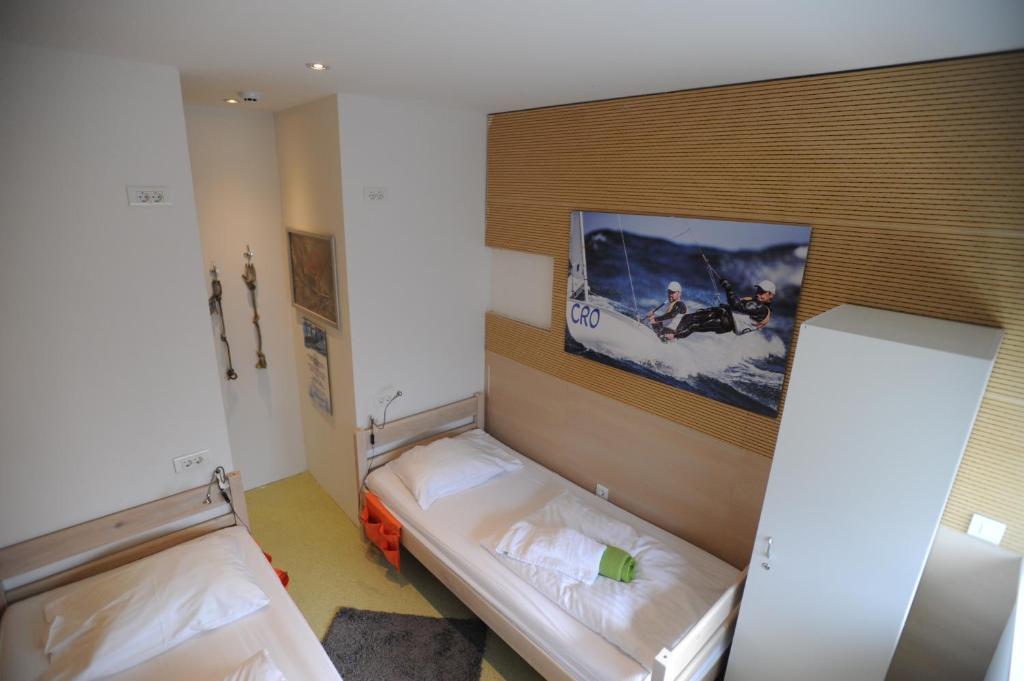 Windward Hostel Zadar photo 2