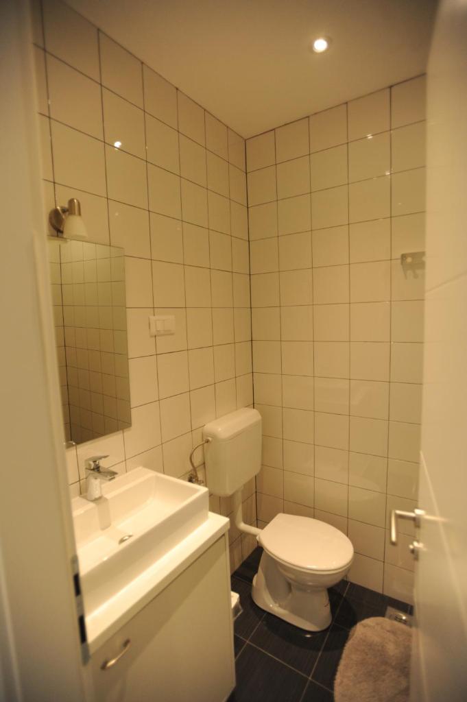 Windward Hostel Zadar photo 3