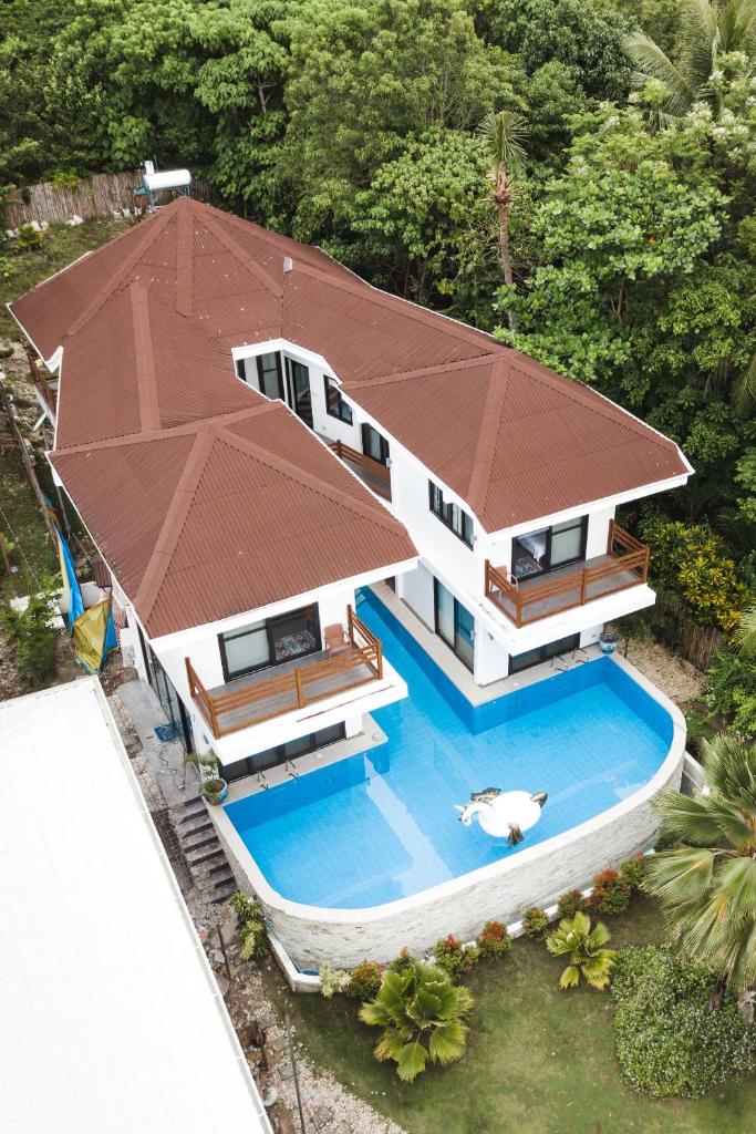 The Whitehouse by the Sea photo 4
