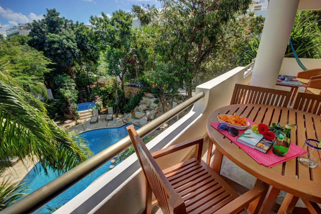 Апартаменты (Апартаменты Riviera с 3 спальнями), Riviera Maya Suites