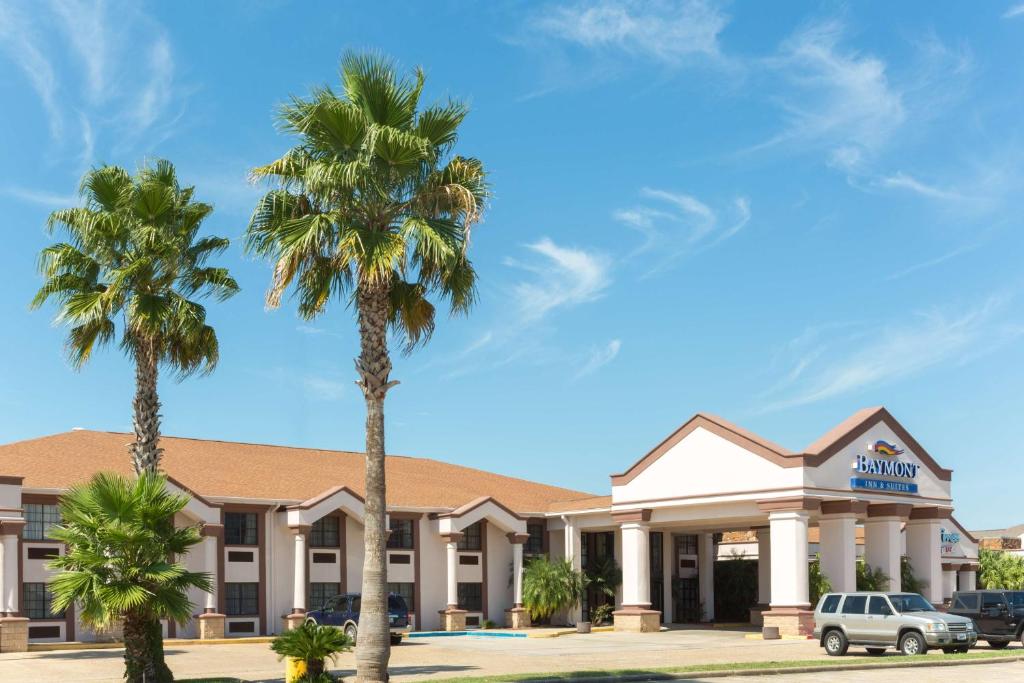 Baymont by Wyndham Port Arthur/Groves Area image