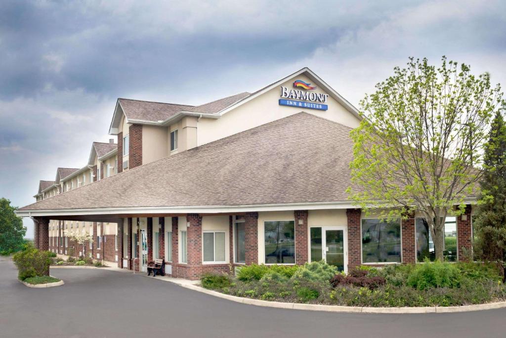 Baymont by Wyndham Columbus/Rickenbacker image