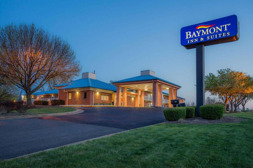 Baymont by Wyndham Warrenton image