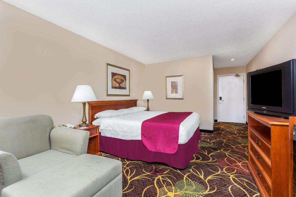 Baymont by Wyndham Cornelia photo 3