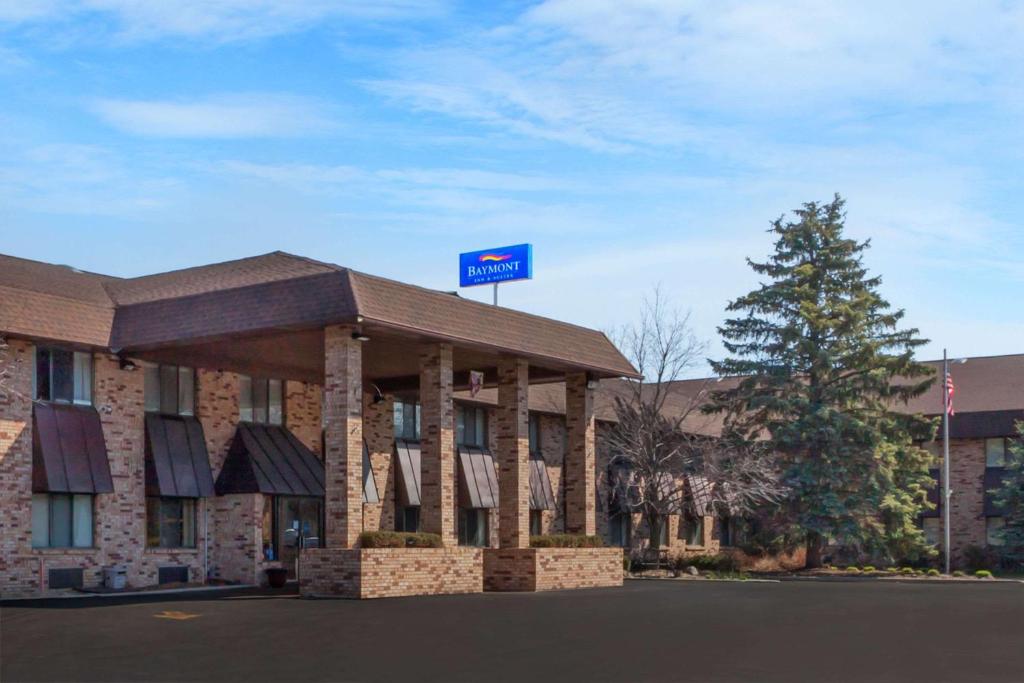Baymont by Wyndham Midland image