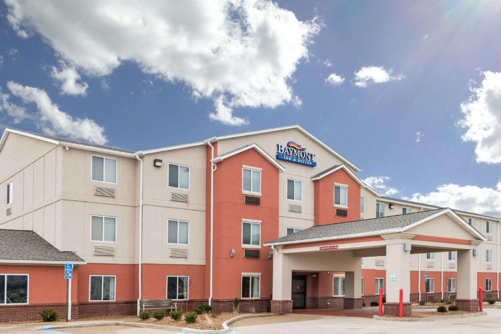 Baymont by Wyndham Fulton image