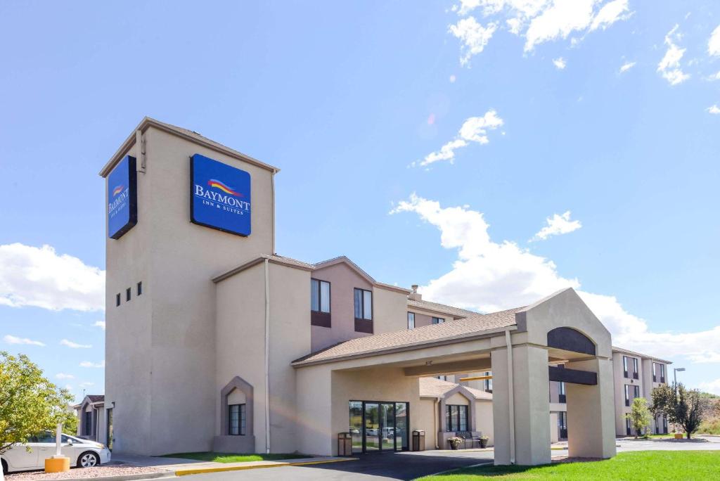 Baymont by Wyndham Pueblo image