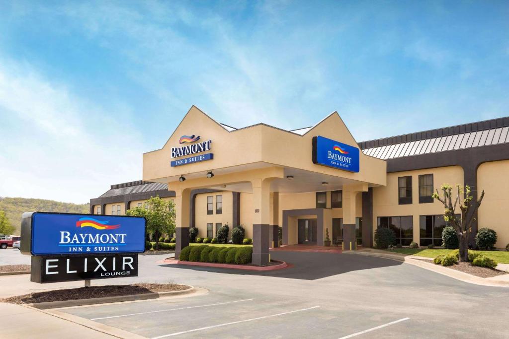 Baymont by Wyndham Fayetteville image