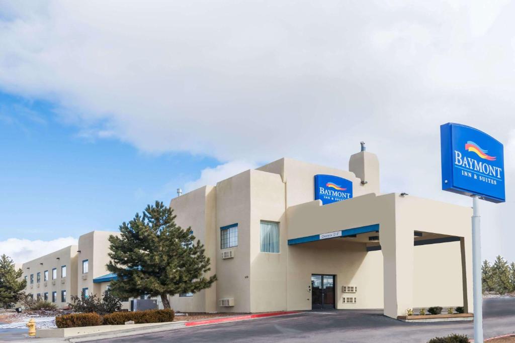 Baymont by Wyndham Santa Fe image