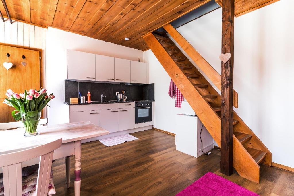 Ula's Holiday Apartments photo 4