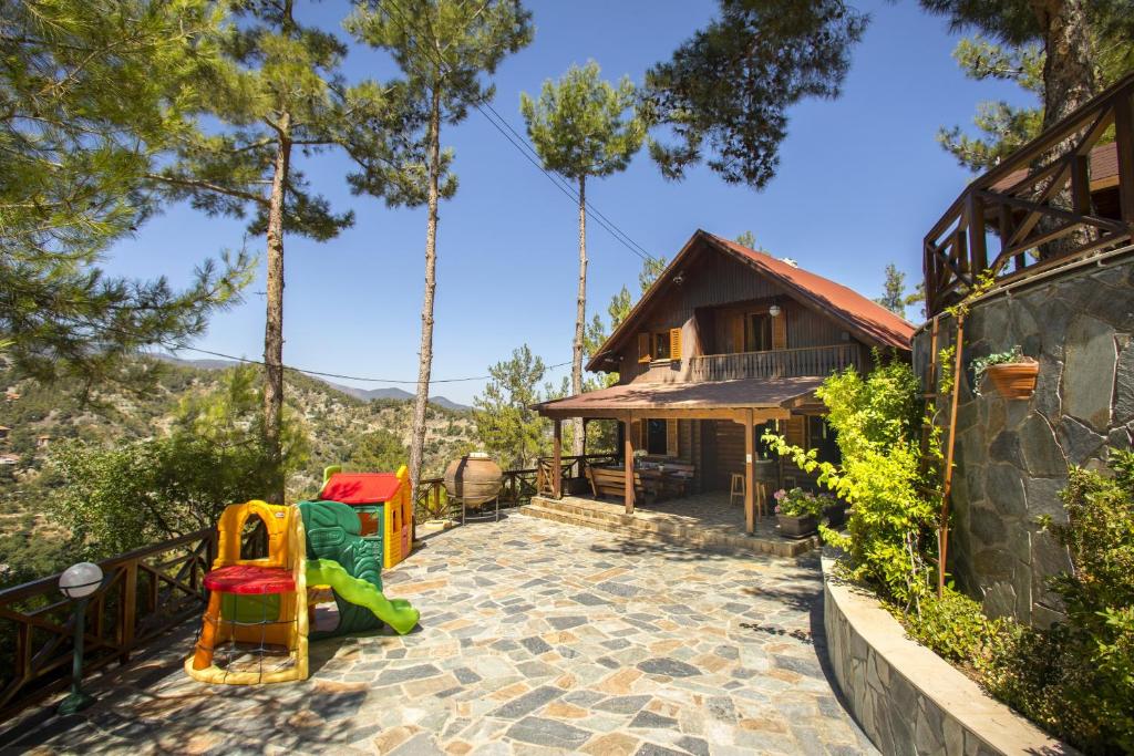 Ricky Chalet Near Troodos photo 1