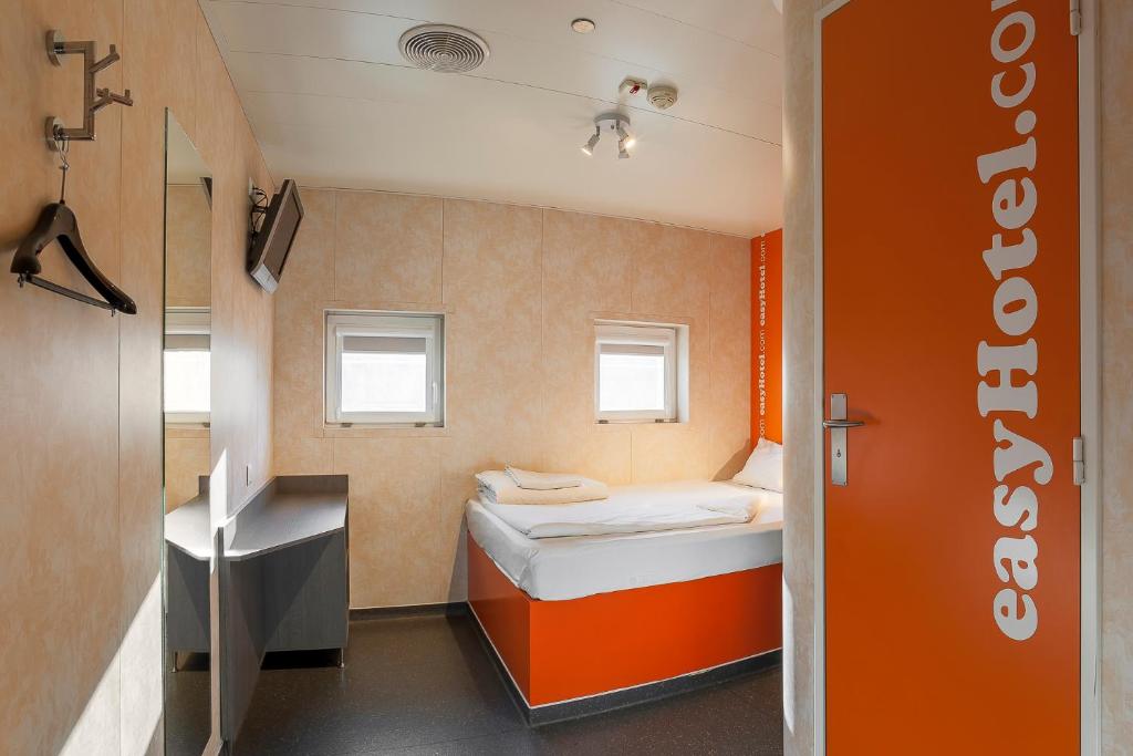 Двухместный (Стандартный двухместный номер с 1 кроватью), easyHotel Budapest Oktogon