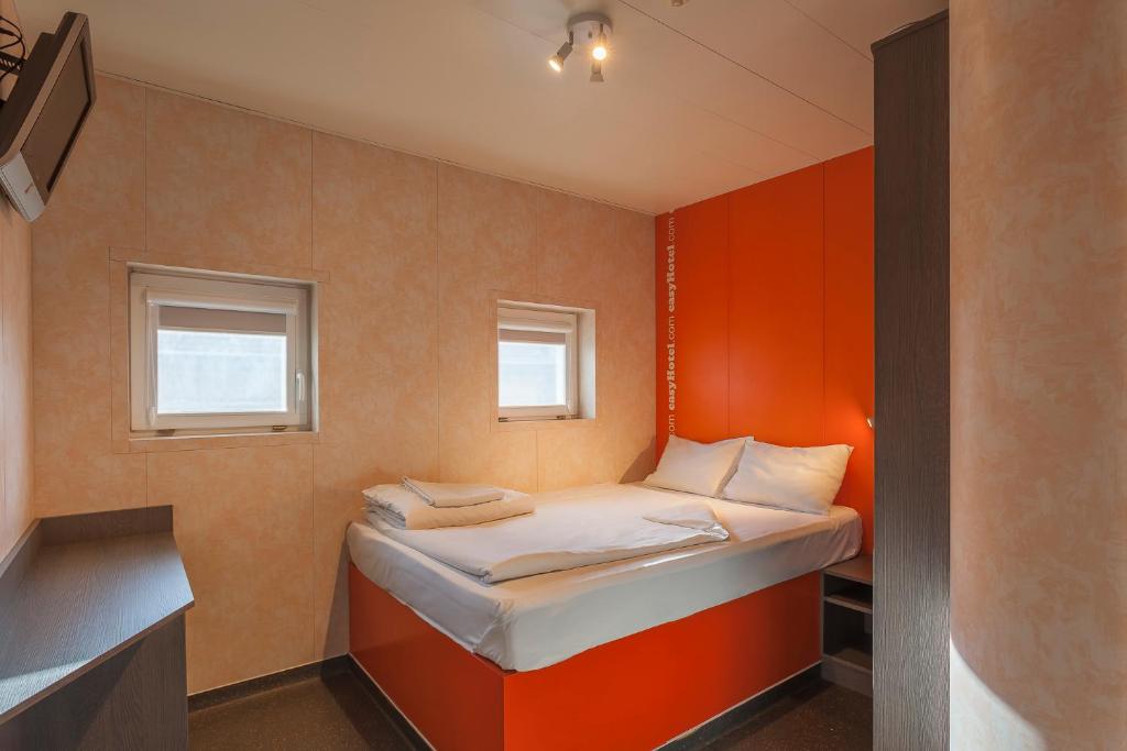 Двухместный (Стандартный двухместный номер с 1 кроватью), easyHotel Budapest Oktogon