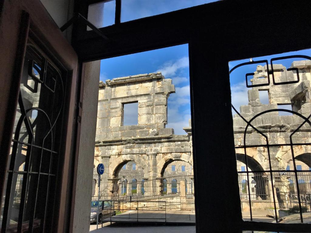 Best view Pula photo 1