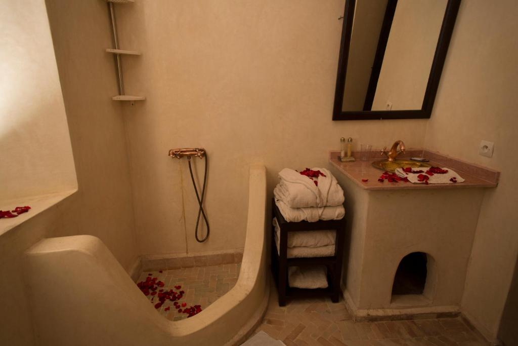 Сьюит (Полулюкс), Riad Rose Du Desert