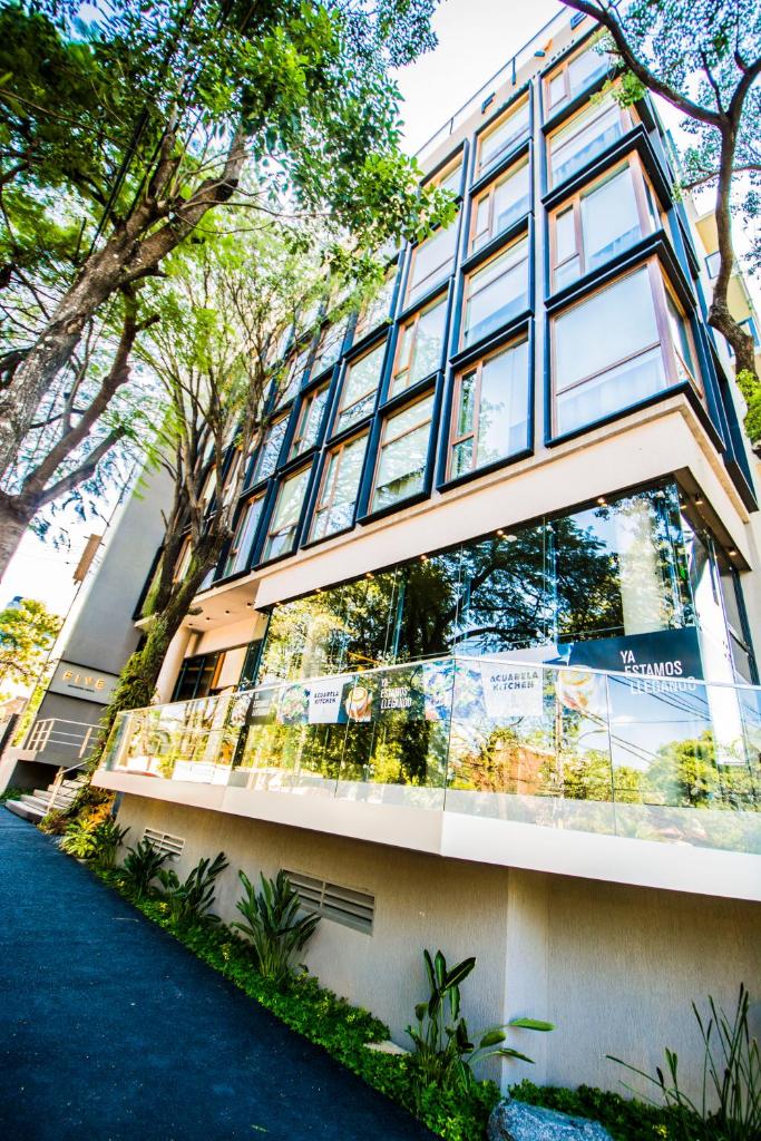 Five Hotel & Residences photo 1