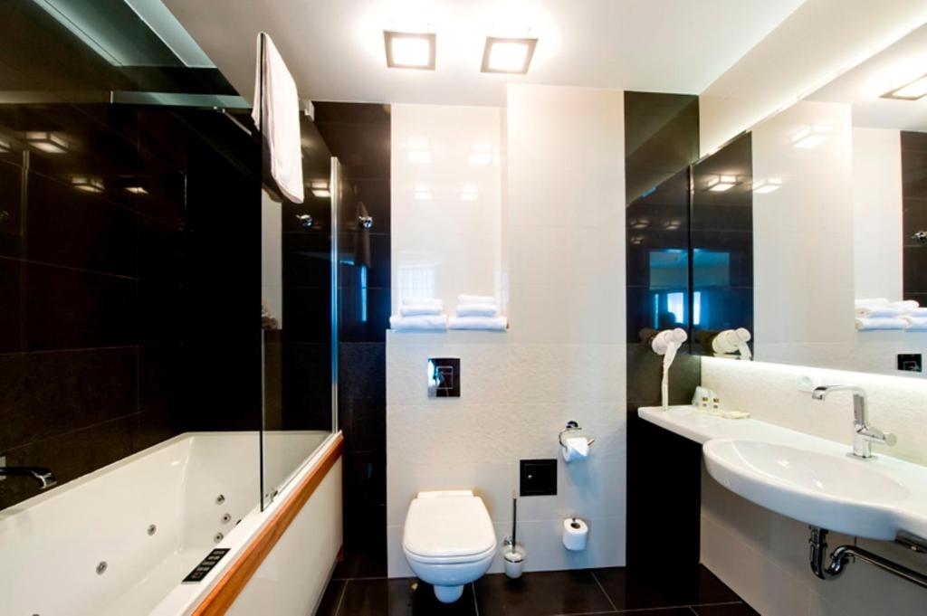 Hotel Symfonia Osjaków photo 4