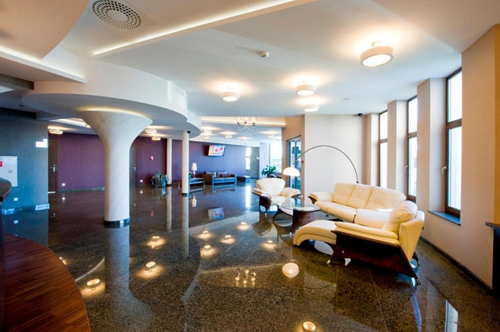 Hotel Symfonia Osjaków photo 2