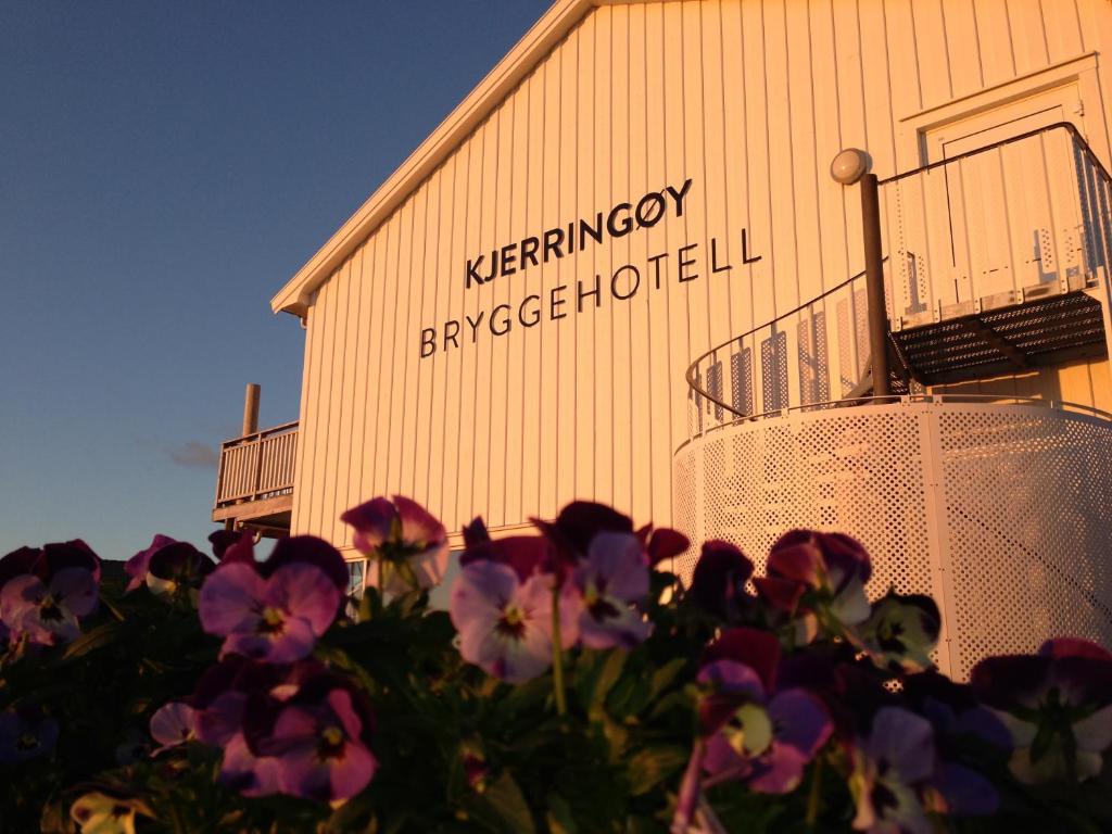 Kjerringøy Bryggehotell photo 1