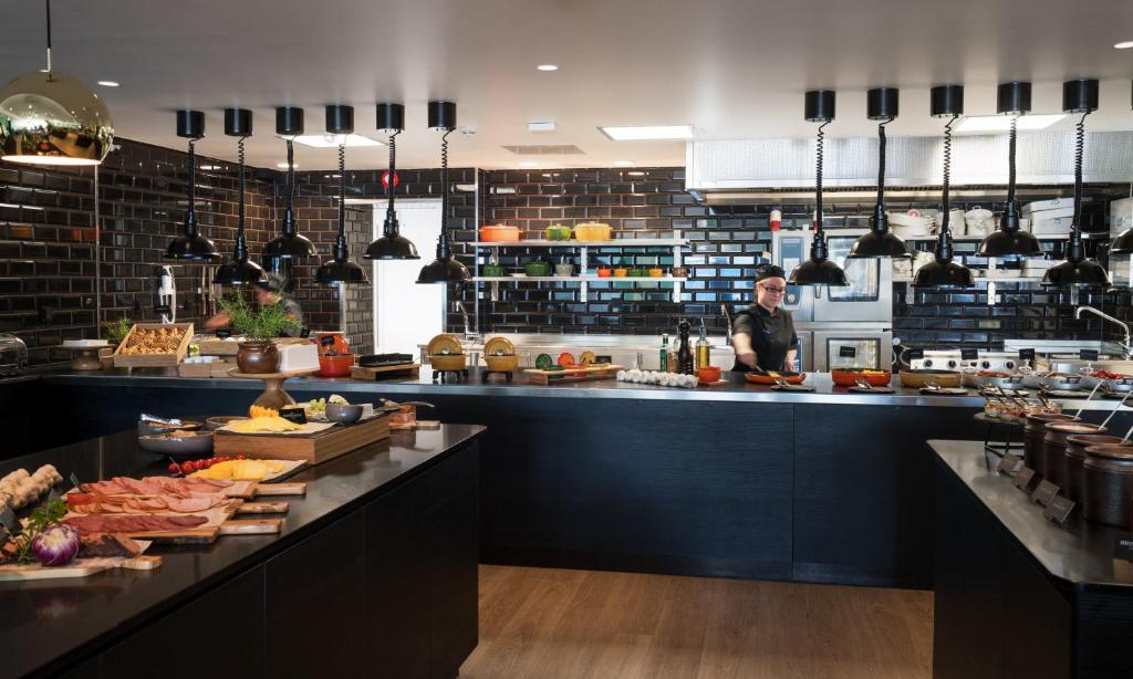 Thon Hotel Gardermoen photo 2