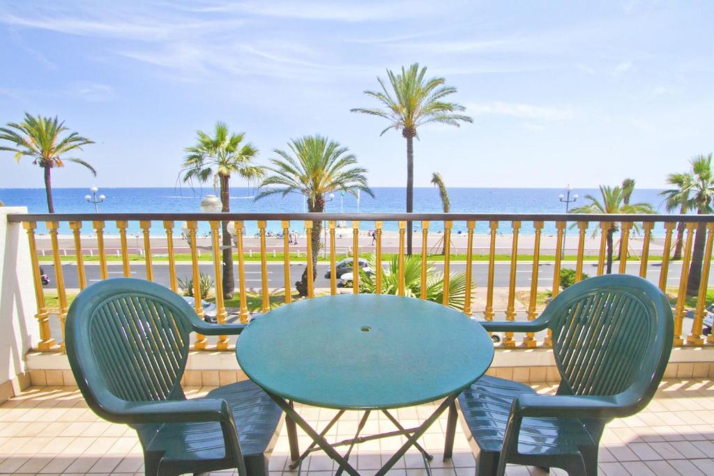 PROMENADE HOLIDAY - ORIENT & SEA