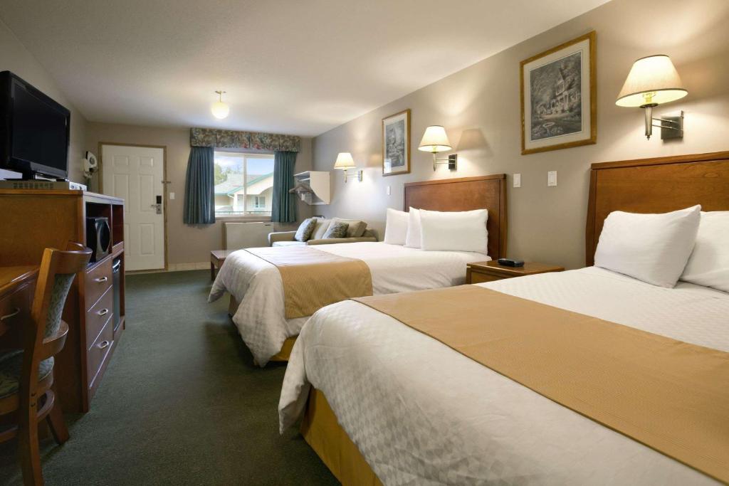 Ramada Merritt photo 3