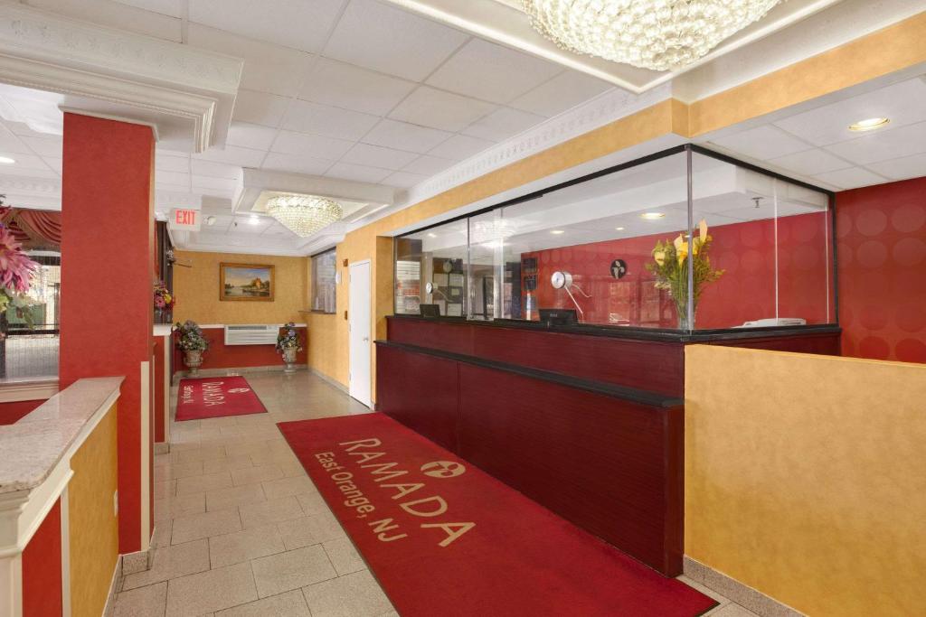 Ramada by Wyndham East Orange photo 1
