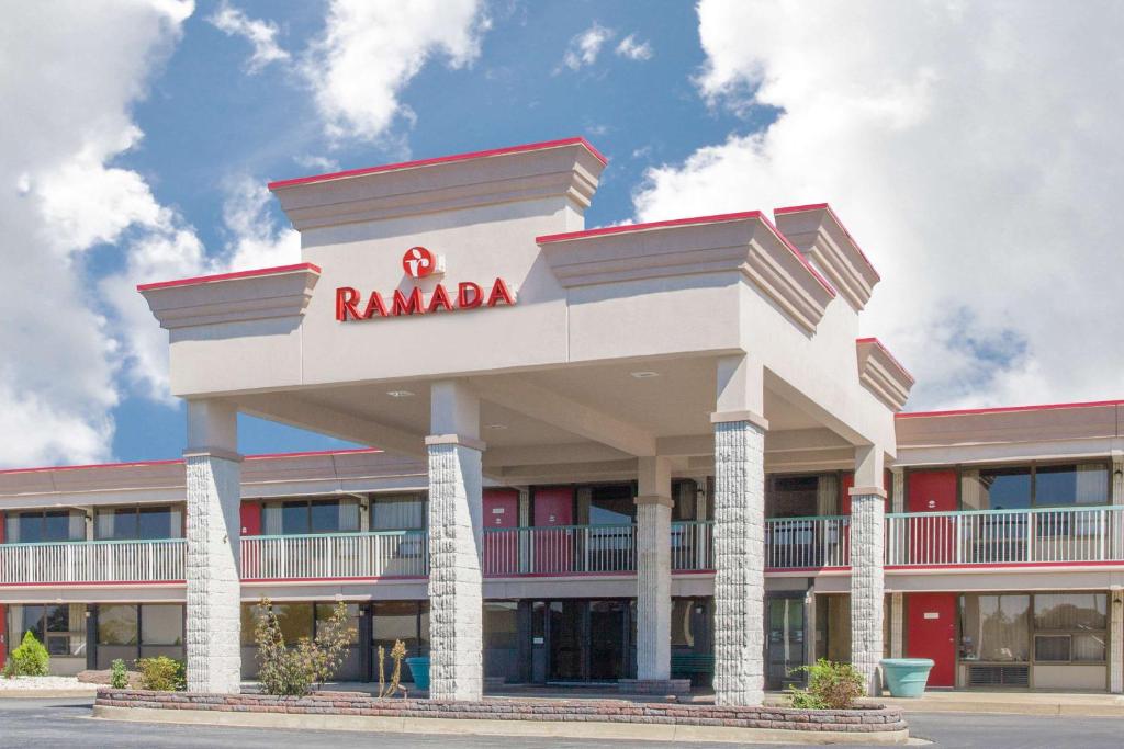 Ramada Hotel & Conference Center by Wyndham Edgewood image
