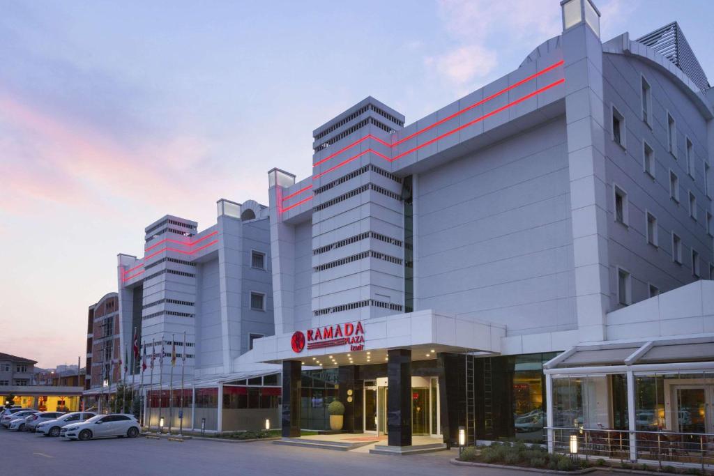 Ramada Plaza By Wyndham Izmit photo 1