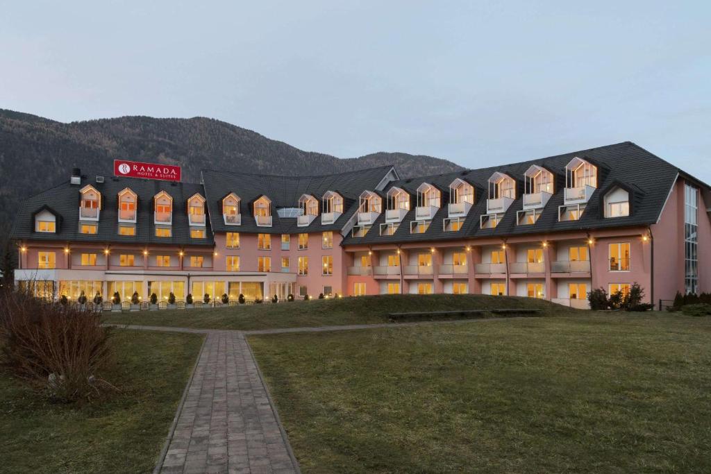 Ramada Hotel & Suites Kranjska Gora photo 1