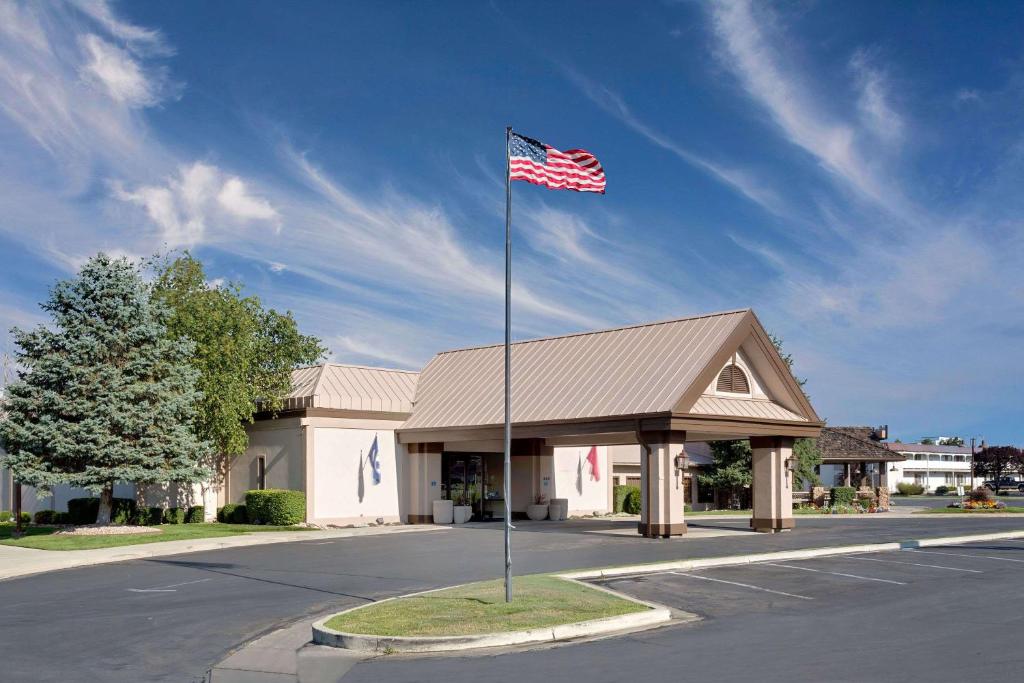 Ramada by Wyndham Provo image