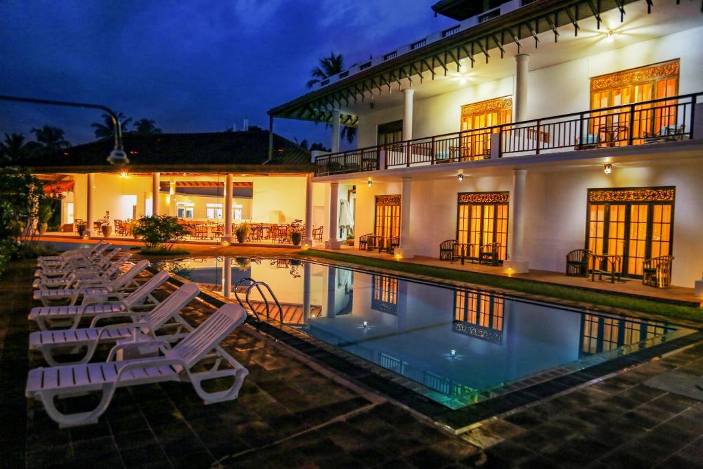 Waterside Bentota photo 1