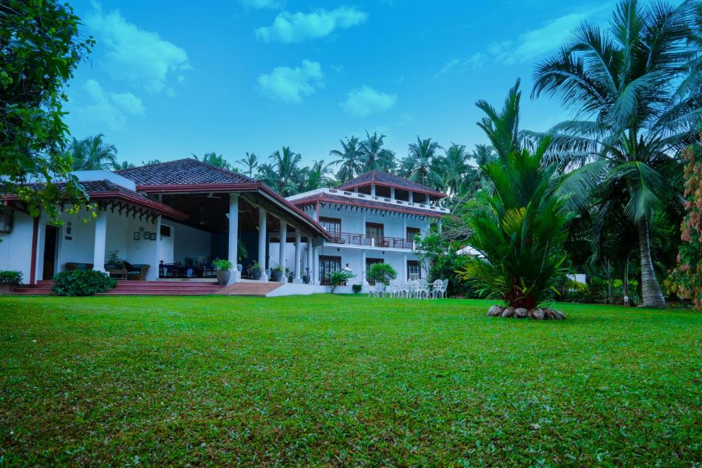 Waterside Bentota photo 4