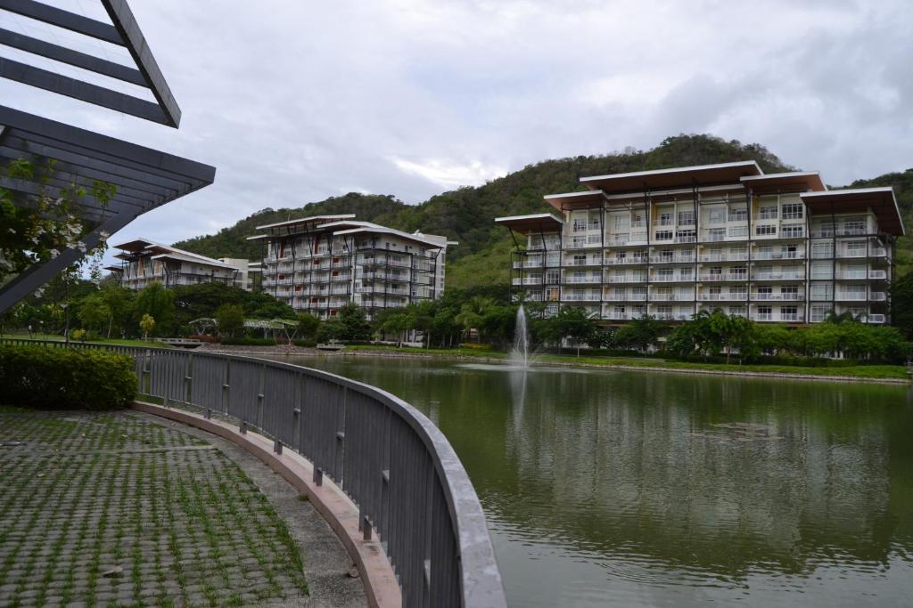 Apartment in Pico De Loro photo 4
