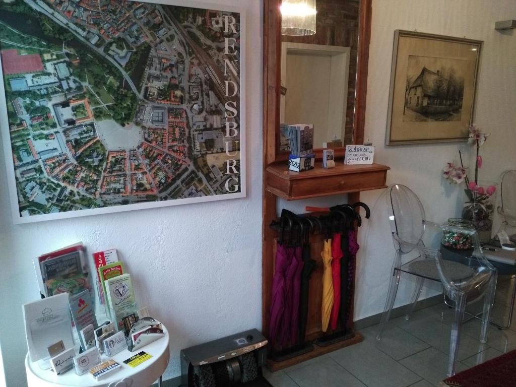 Apartment 1690 photo 3