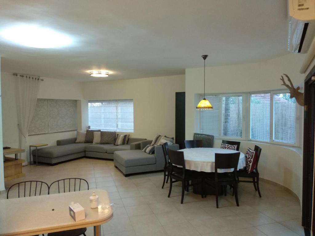 Sweet Home photo 1