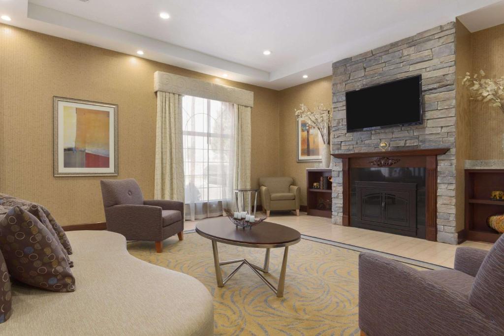 Wyndham Garden Grand Rapids Airport photo 2